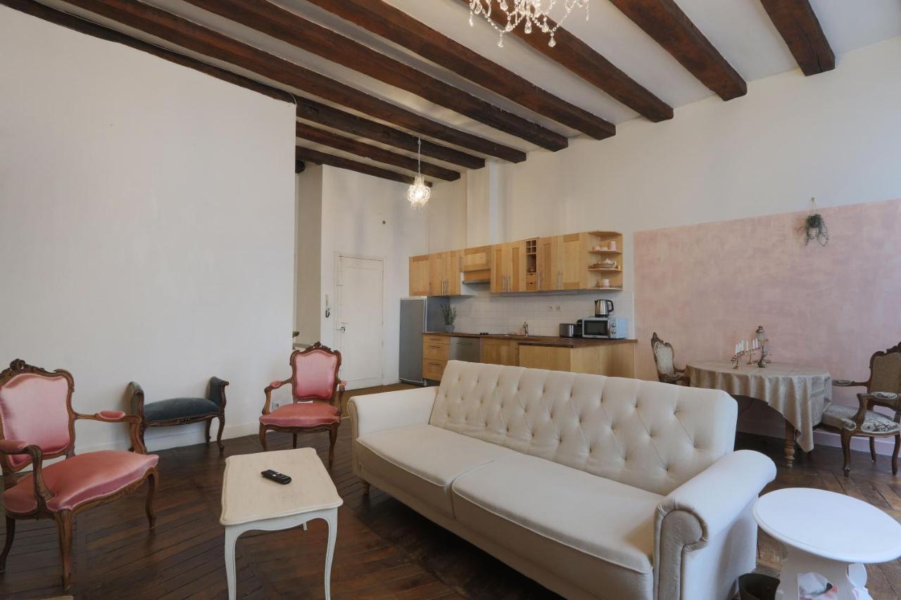 Charme D'Ancien Au Coeur De Vieux-Tours Apartment ภายนอก รูปภาพ
