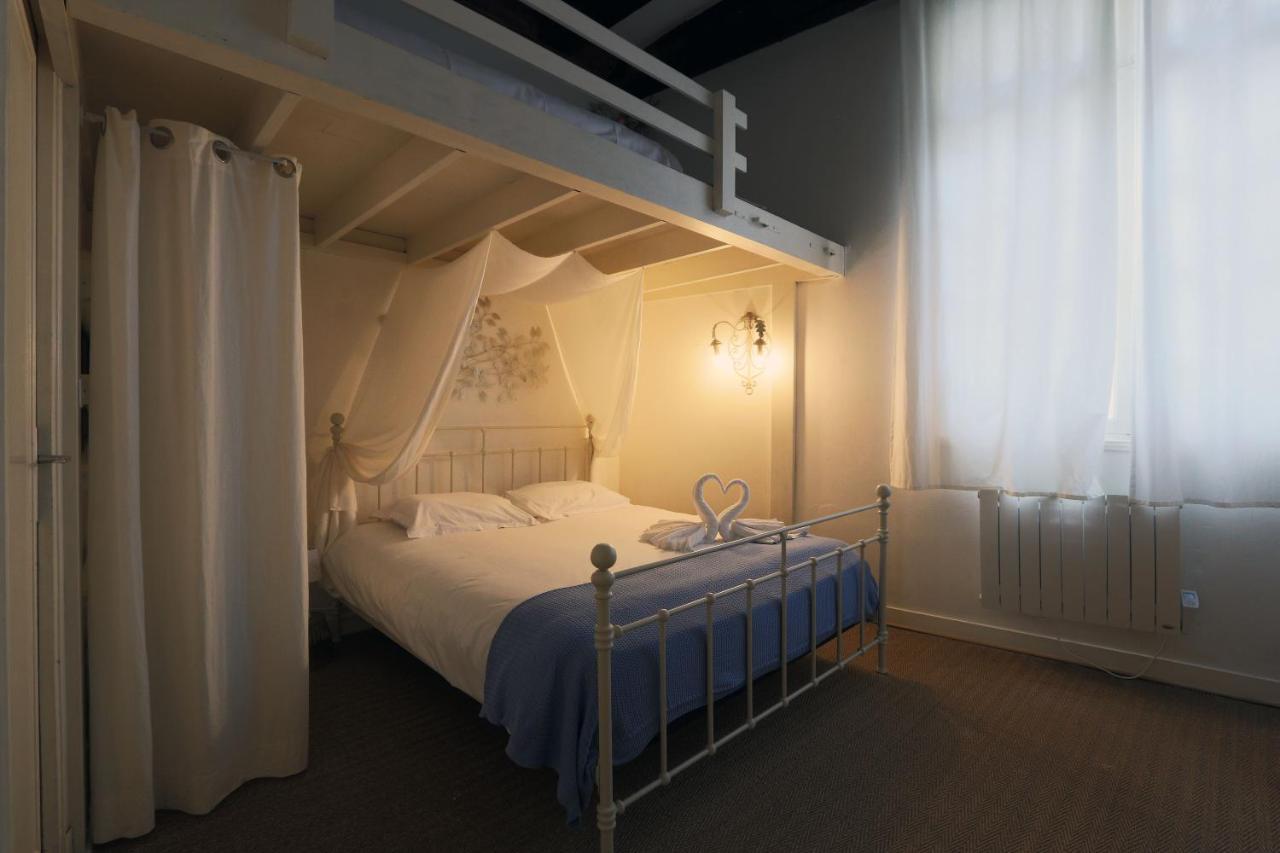 Charme D'Ancien Au Coeur De Vieux-Tours Apartment ภายนอก รูปภาพ
